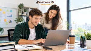 Étudiant rédigeant un mémoire en école de commerce, gestion et marketing